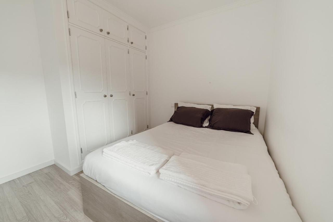 Gaia Terrace With Elevator By Vacationy Apartment *